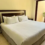 El Faro 103 Surf Ground Floor 2 Bedroom Apt Pool View
