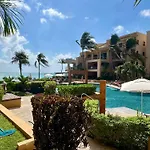 El Faro 103 Surf Ground Floor 2 Bedroom Apt Pool View
