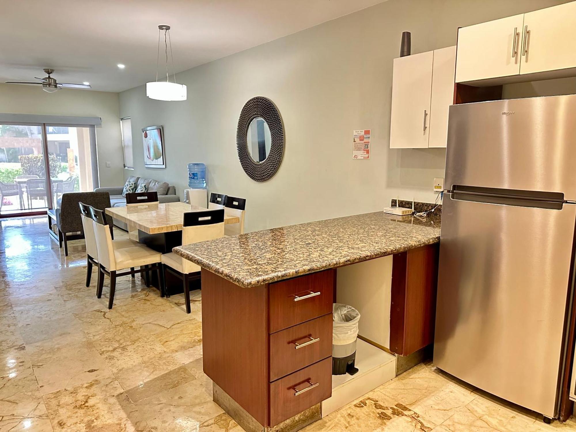 El Faro 103 Surf Ground Floor 2 Bedroom Pool View *