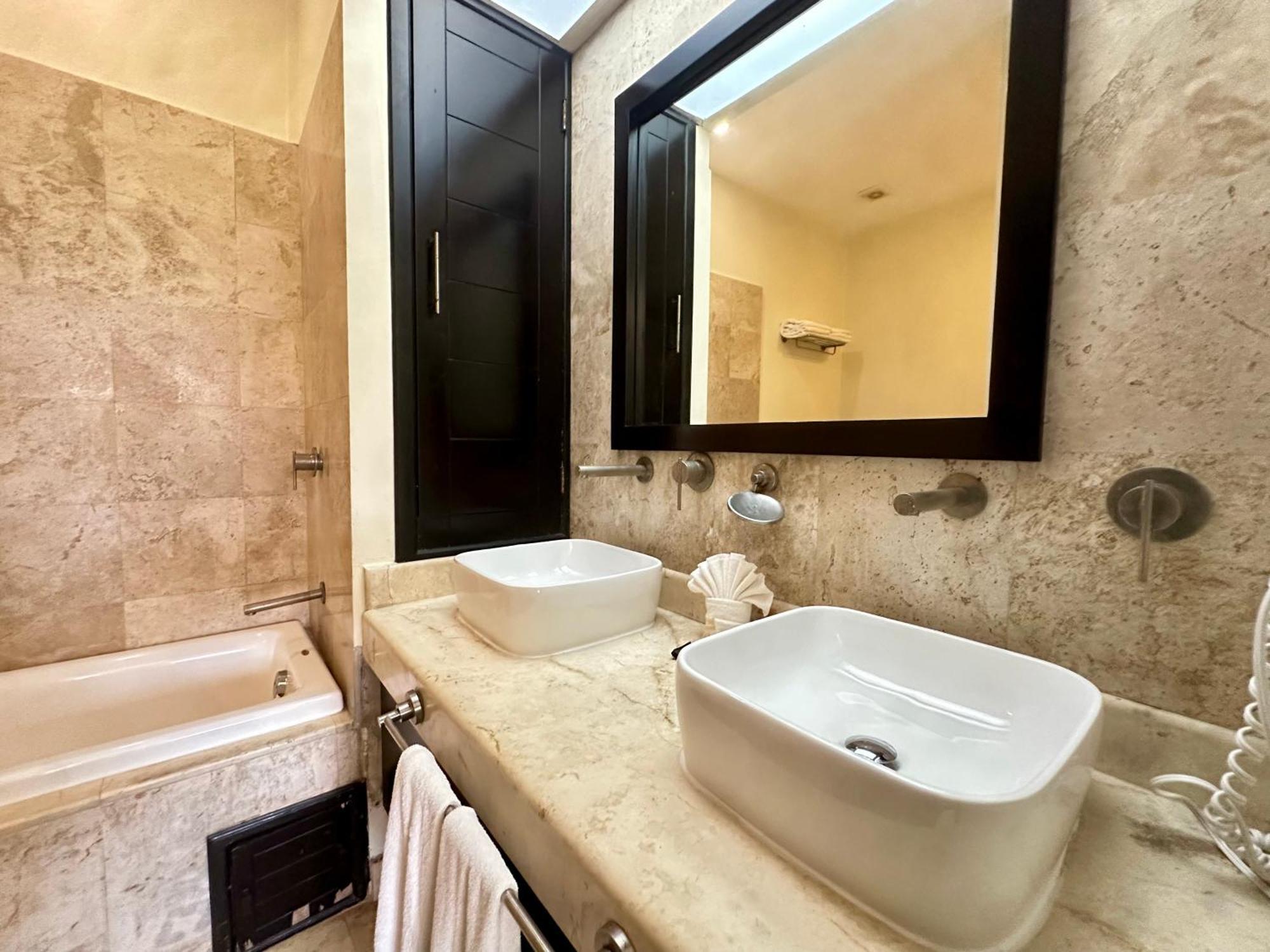 El Faro 103 Surf Ground Floor 2 Bedroom Pool View Apartamento